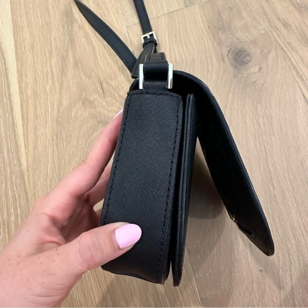 Kate Spade New York Black Hatch Leather Carsen Crossbody Bag Purse Small Gold - Picture 7 of 16